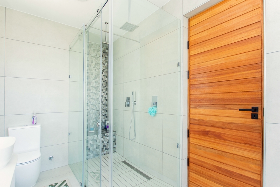 5 Bedroom Property for Sale in Paradise Beach Western Cape